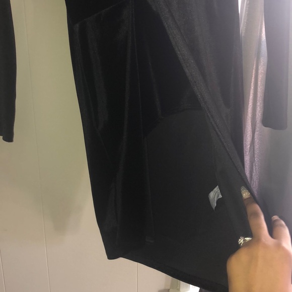 A dress - Picture 2 of 3